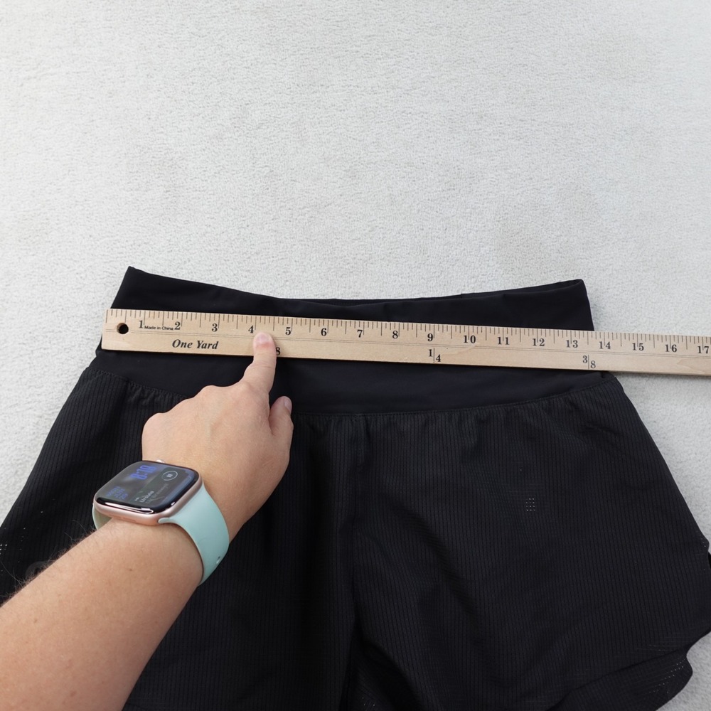 On Cloud Running Race Shorts Womens Small Black NWT 215.00132 Lined Running - Picture 10 of 13